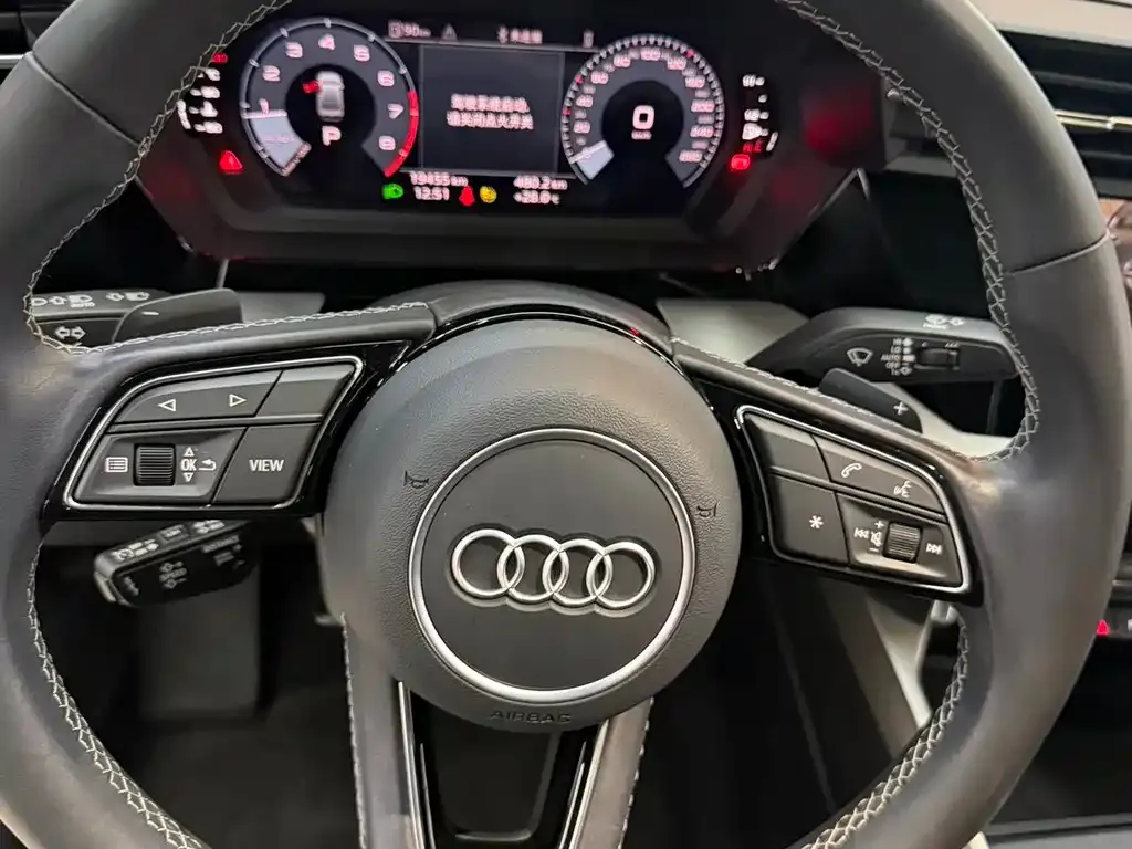 Audi A3 — фото 8