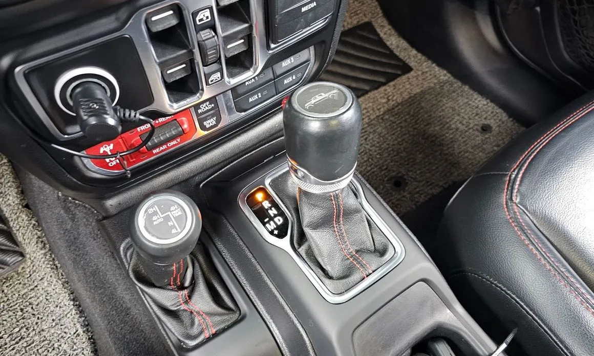 Jeep Gladiator 2021 из KR, фото 10