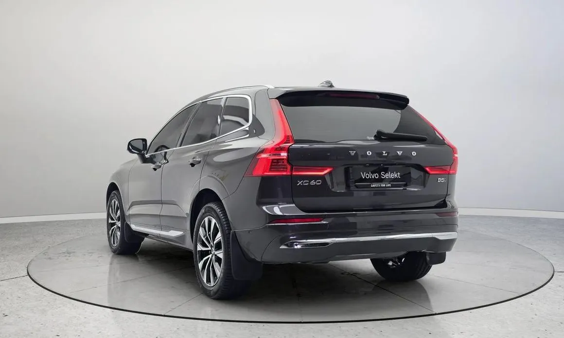 Volvo XC60 — фото 4