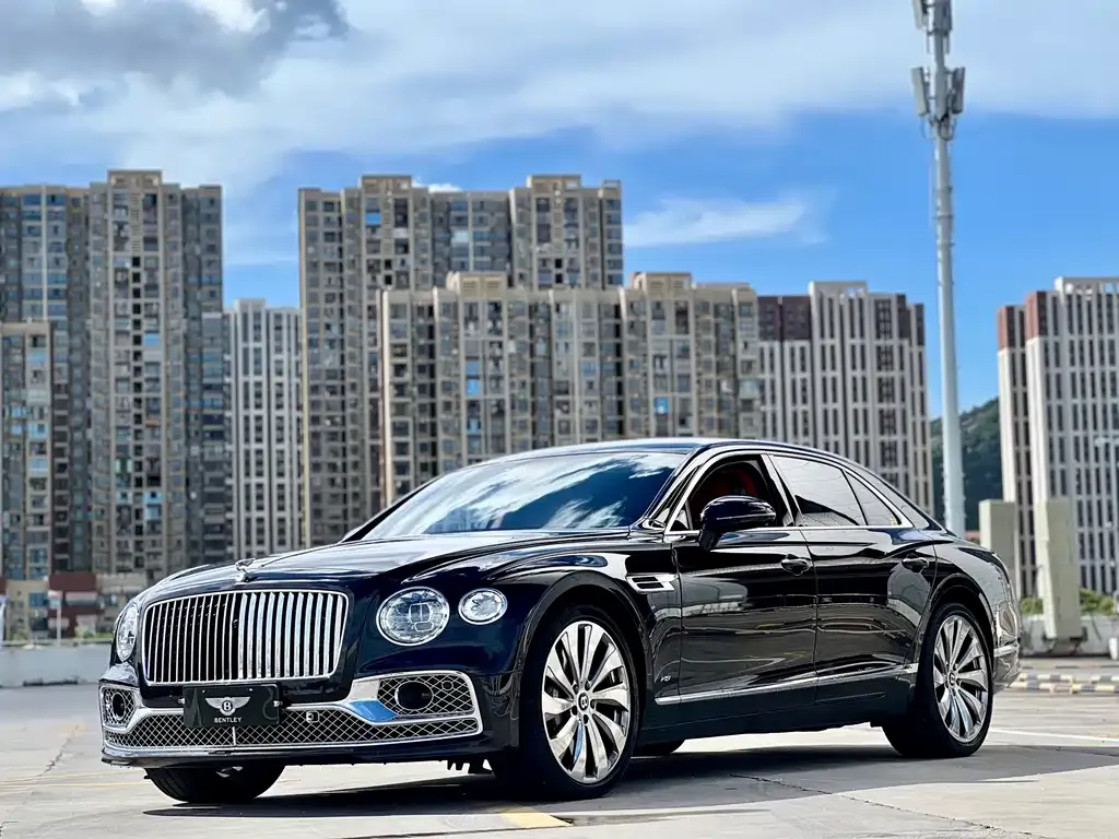 Bentley Flying Spur — фото 8