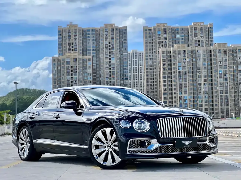 Bentley Flying Spur — фото 4