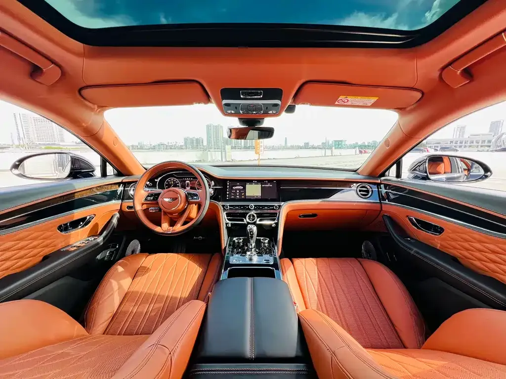 Bentley Flying Spur — фото 5