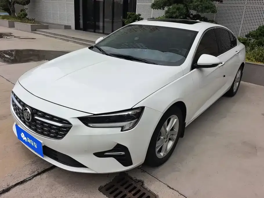Buick Regal — фото 1