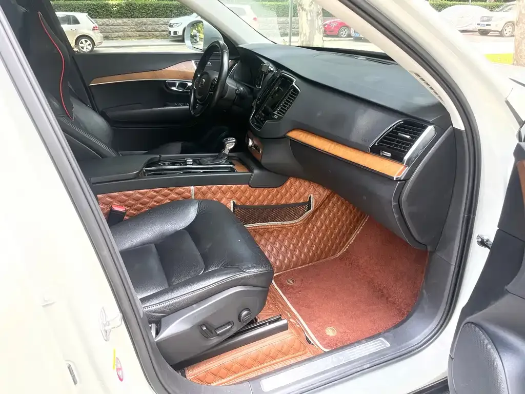 Volvo XC90 2021 из CN, фото 7