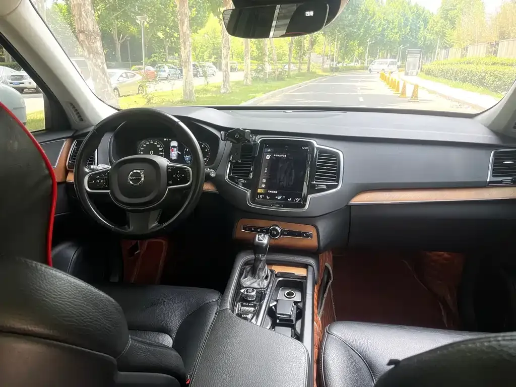 Volvo XC90 2021 из CN, фото 4