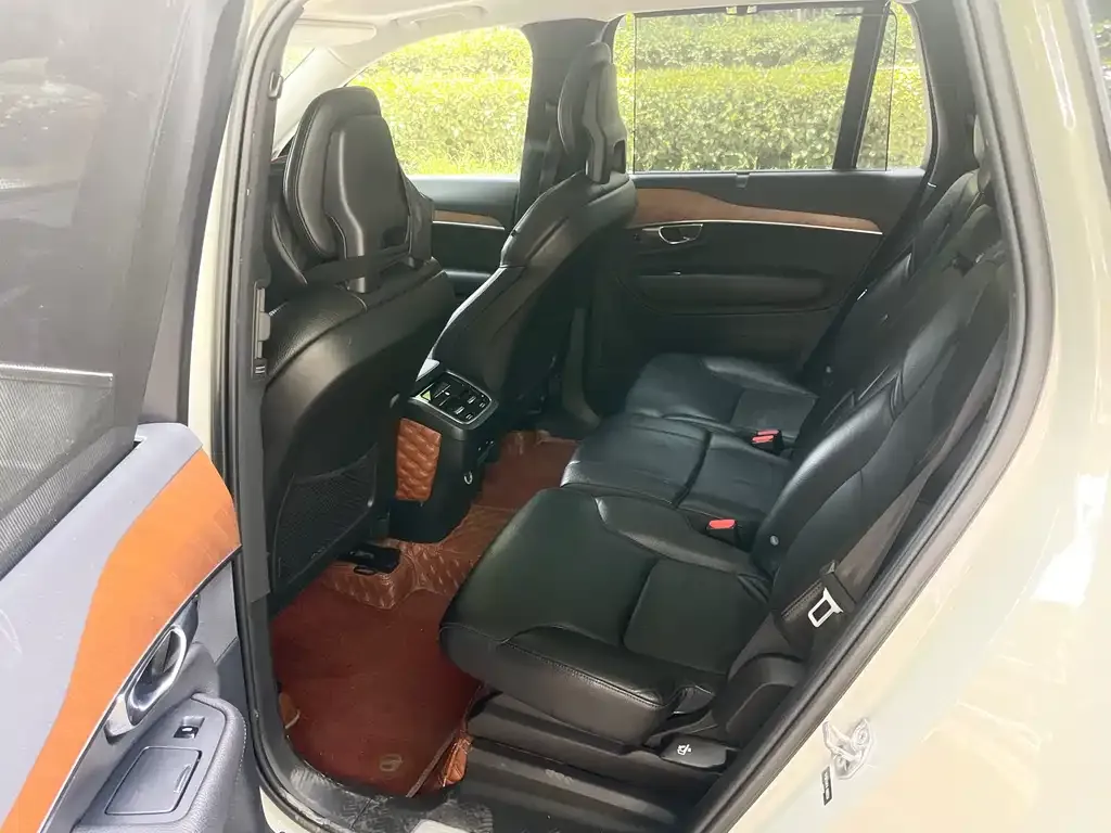 Volvo XC90 2021 из CN, фото 2