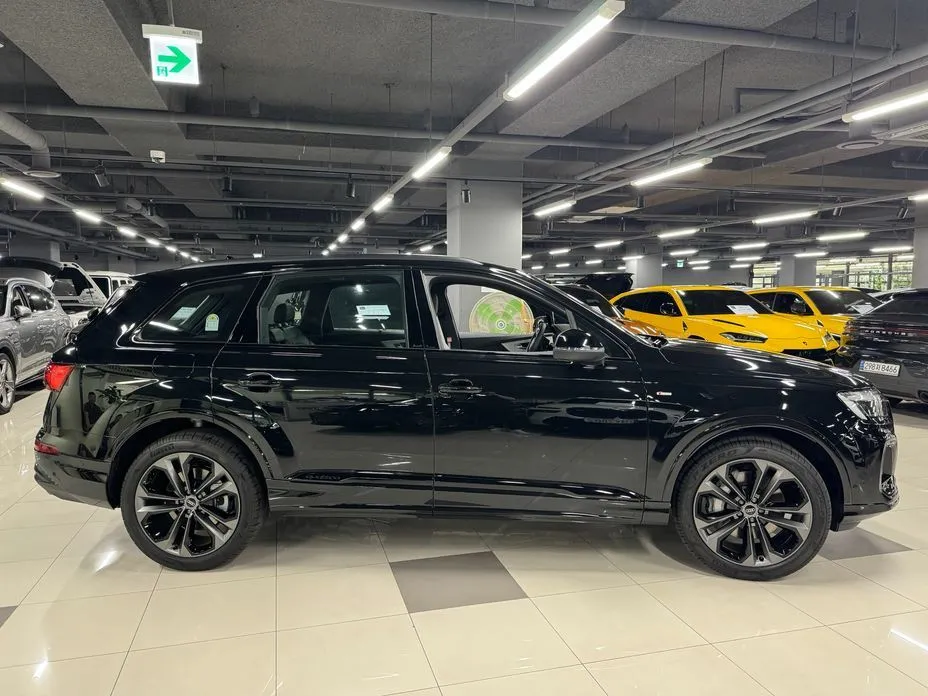 Audi Q7 2026 из KR, фото 3
