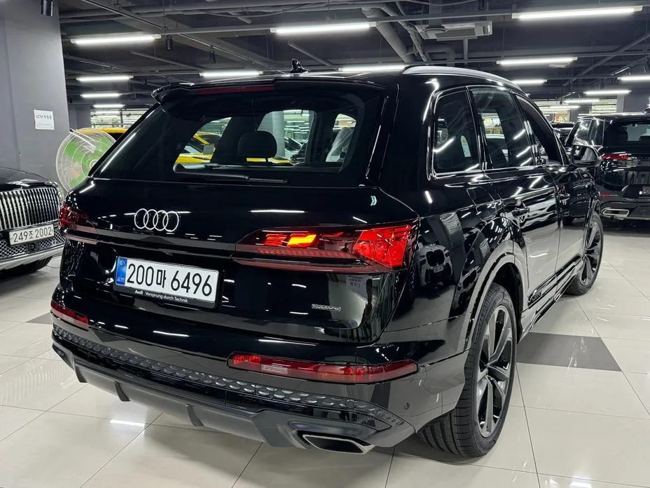 Audi Q7 2026 из KR, фото 5