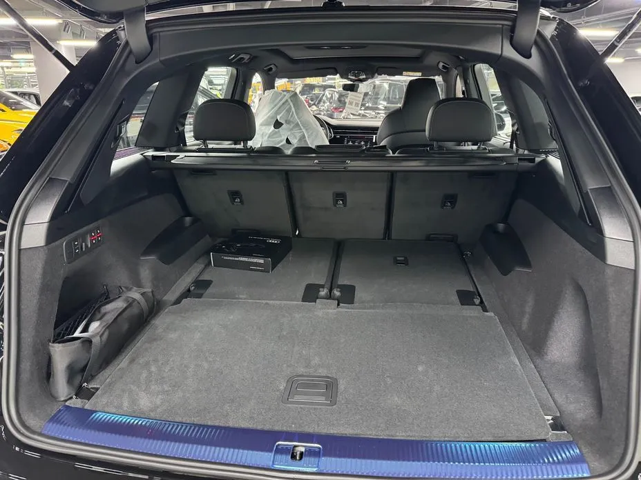 Audi Q7 2026 из KR, фото 4