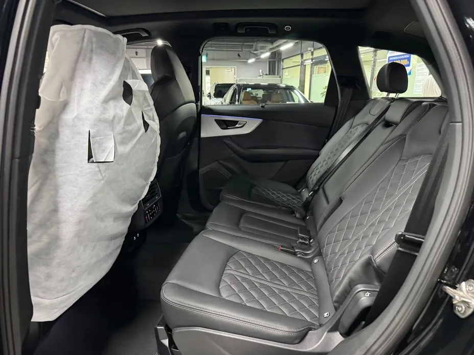 Audi Q7 2026 из KR, фото 7