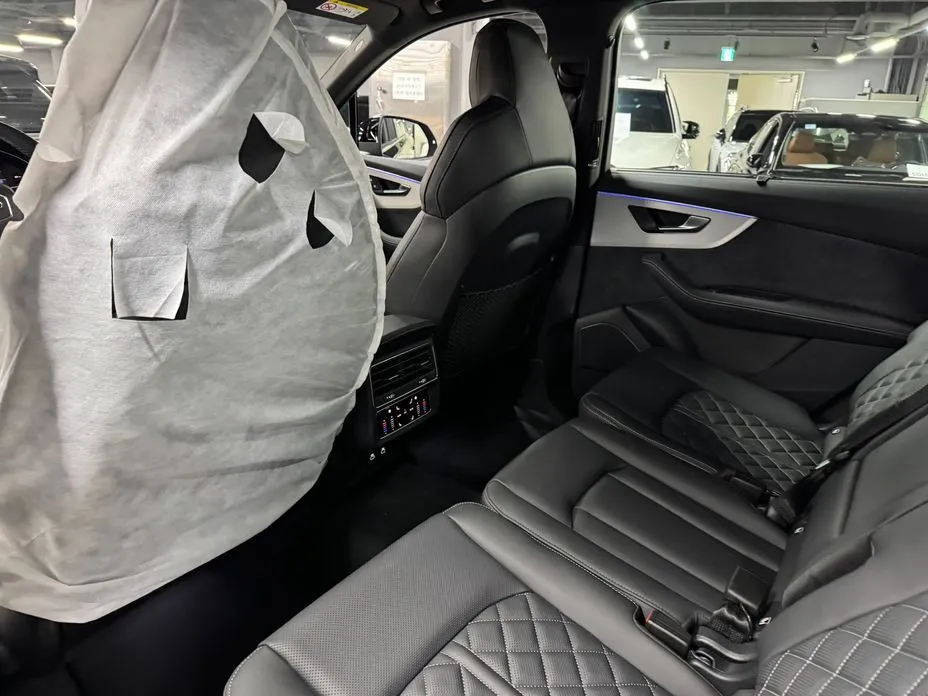 Audi Q7 2026 из KR, фото 2