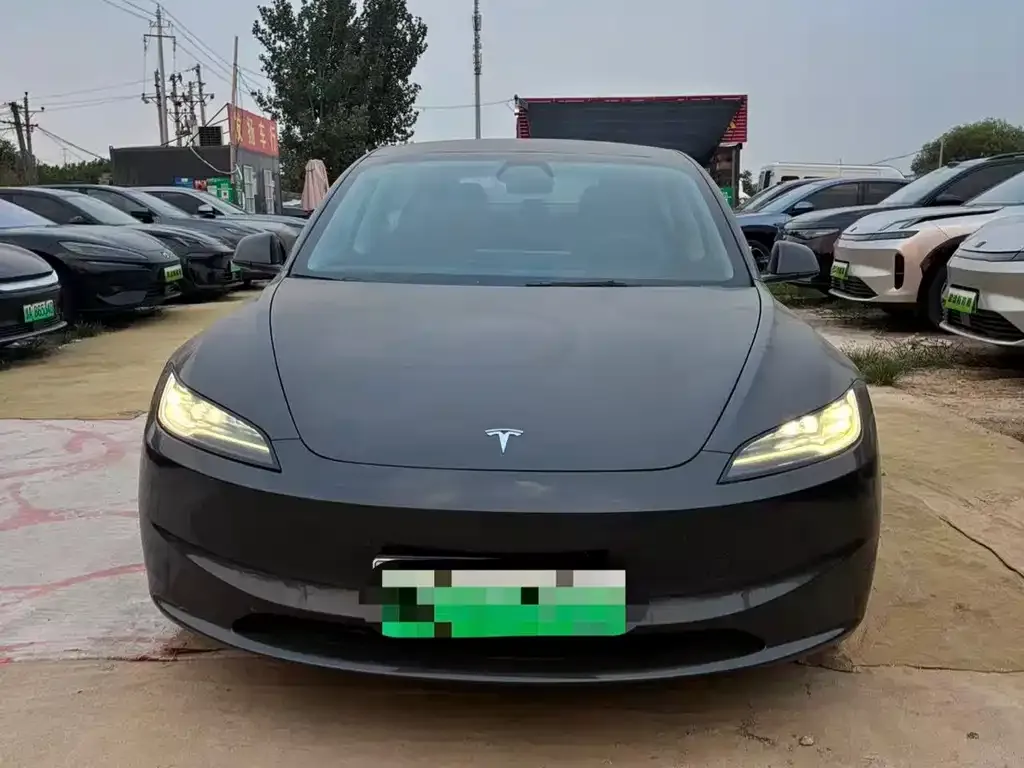 Tesla Model 3 — фото 6