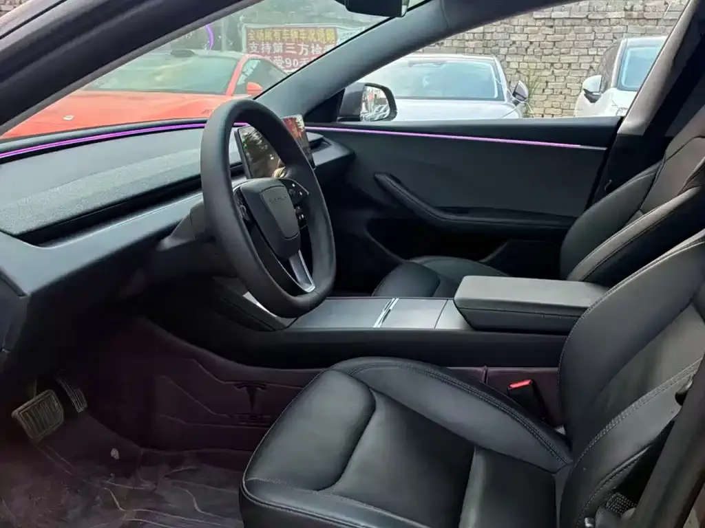 Tesla Model 3 — фото 3