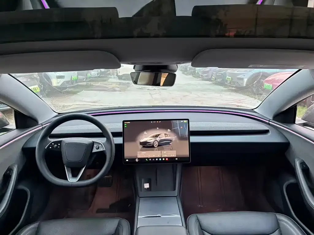 Tesla Model 3 — фото 8