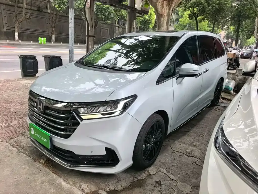 Honda Odyssey — фото 10
