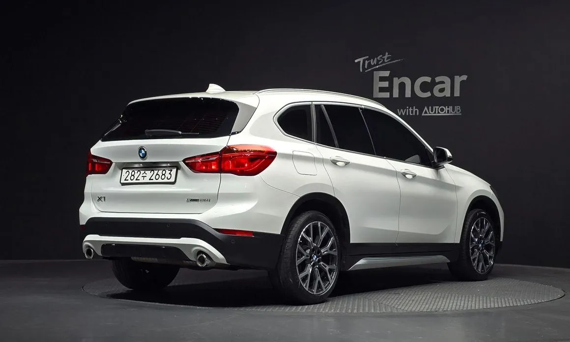 BMW X1 — фото 9