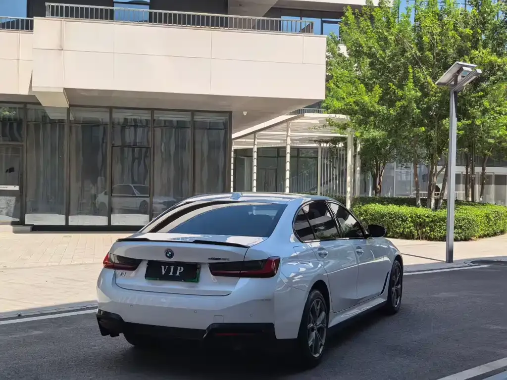 BMW i3 — фото 7