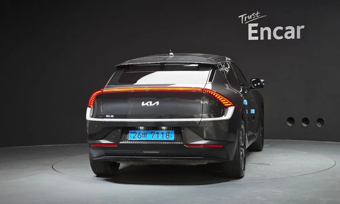 Kia EV6 — фото 6
