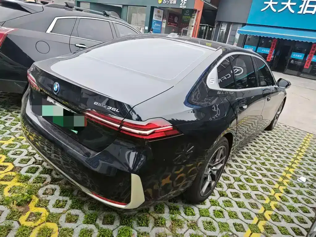 BMW i5 2024 из CN, фото 9