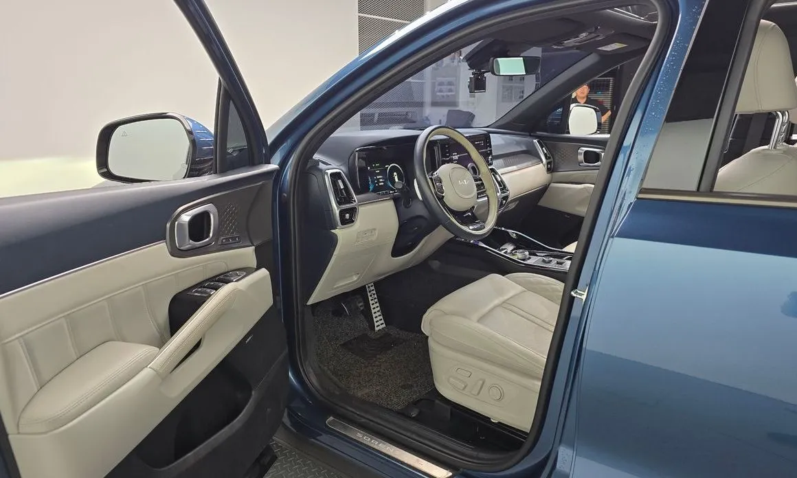 Kia Sorento — фото 5