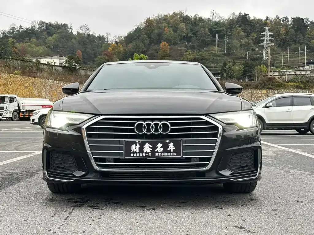 Audi A6L — фото 7