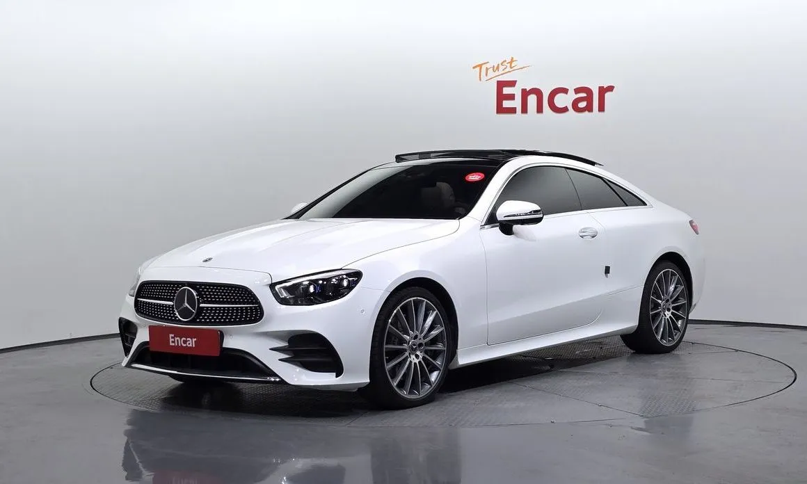 Mercedes-Benz E-Class — фото 1
