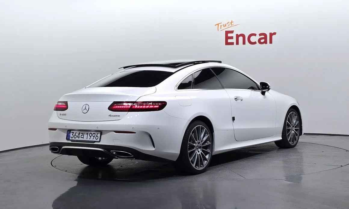 Mercedes-Benz E-Class — фото 3