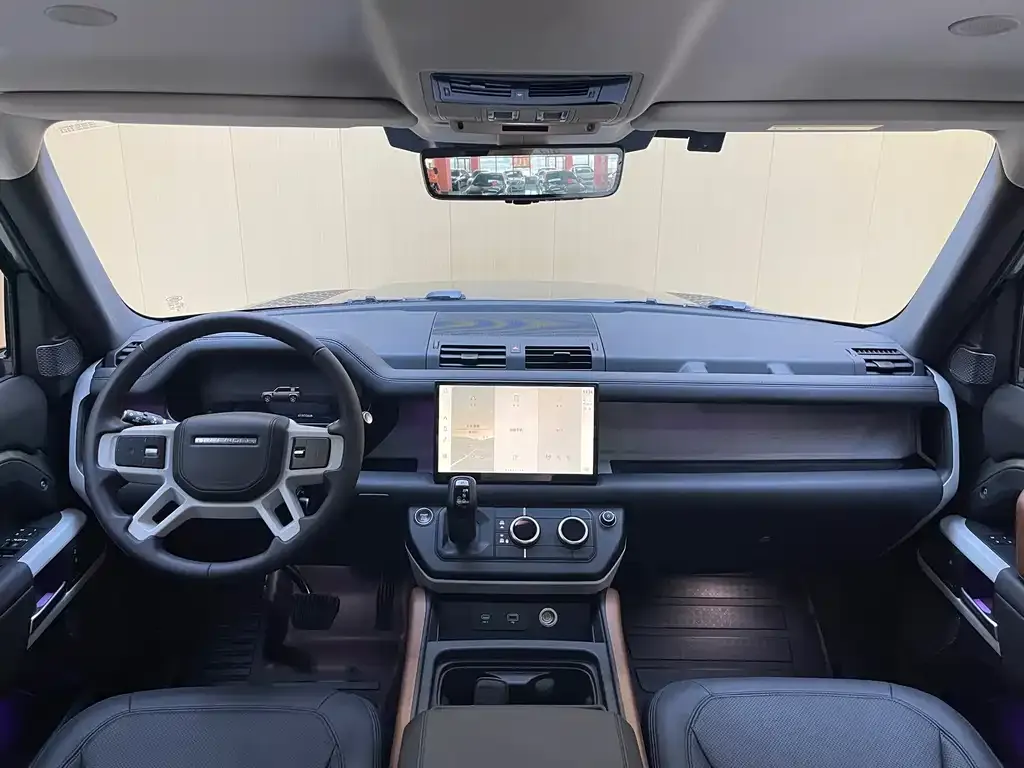 Land Rover Defender — фото 10