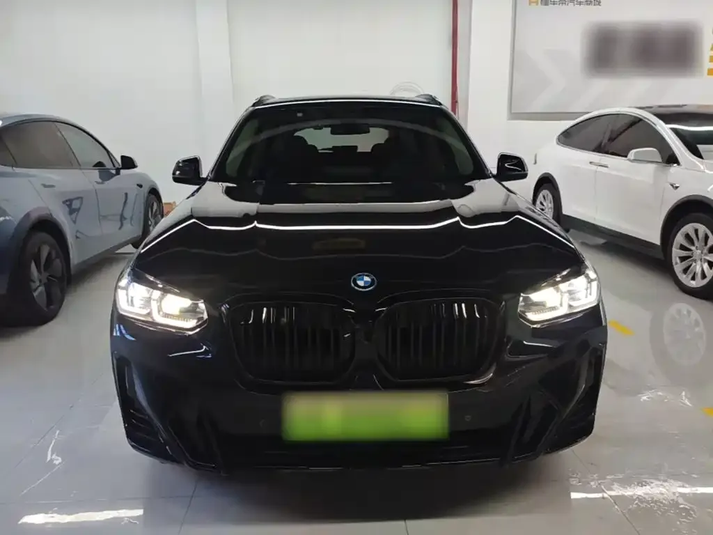 BMW iX3 — фото 2