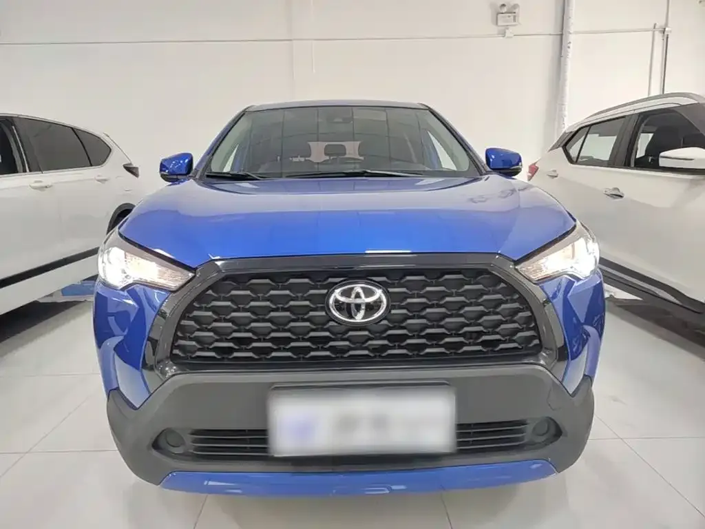 Toyota Corolla Cross — фото 10