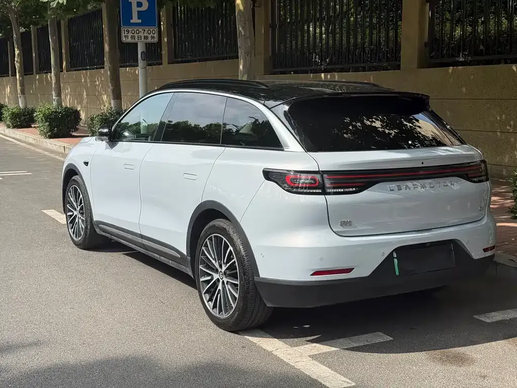Leapmotor C11 — фото 5