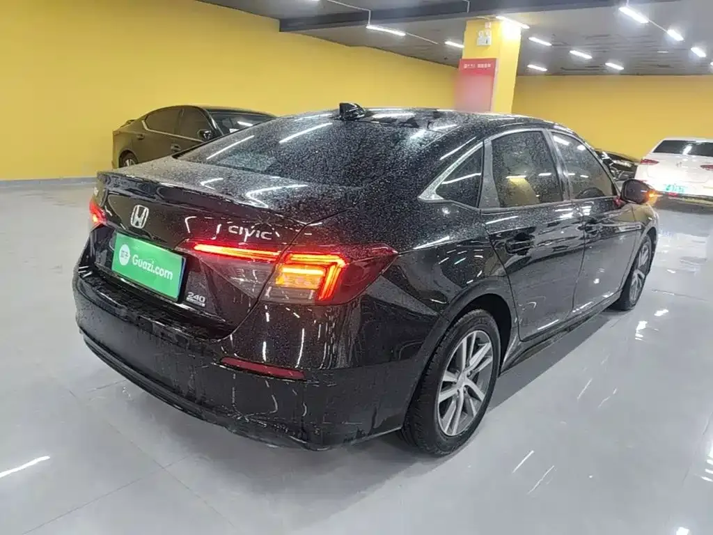 Honda Civic — фото 3