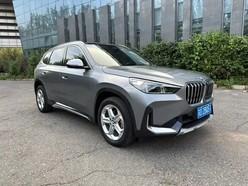 BMW X1 — фото 9