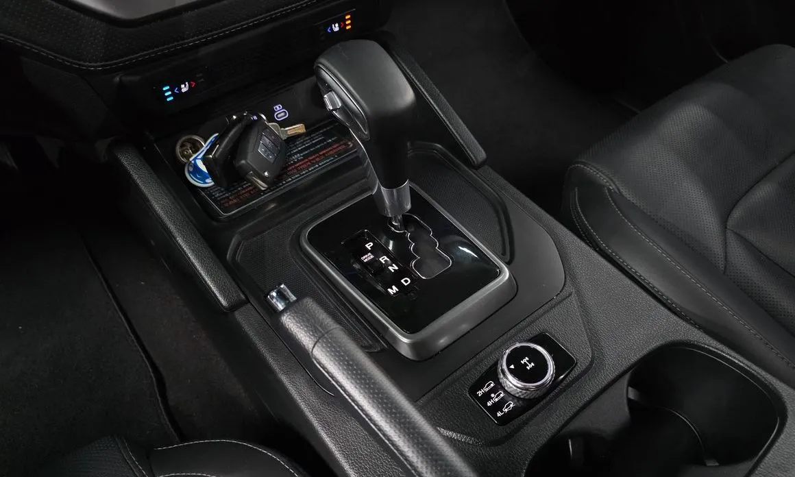 KG Mobility (Ssangyong) Rexton — фото 10