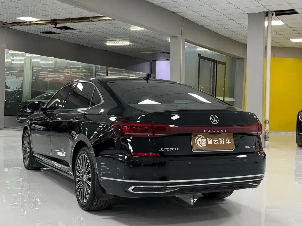 Volkswagen Passat — фото 4