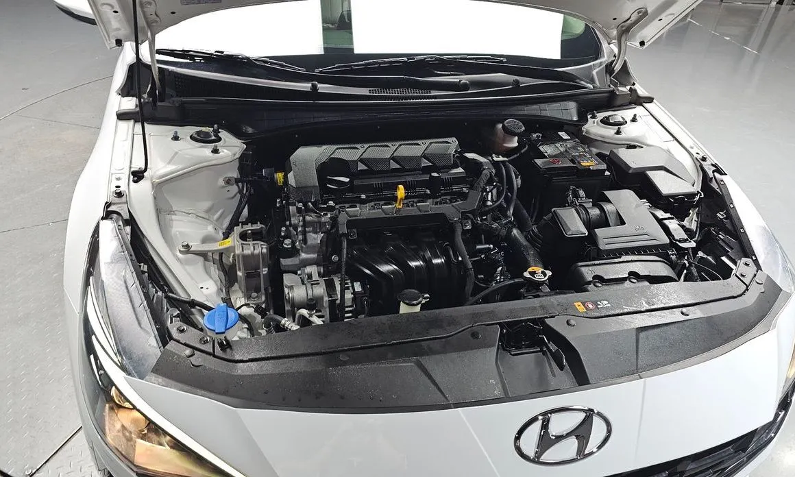 Hyundai AVANTE — фото 10