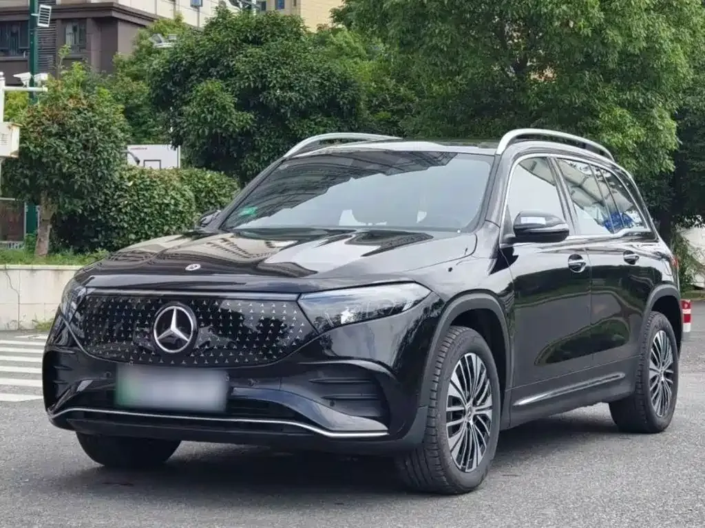 Mercedes-Benz EQB — фото 9