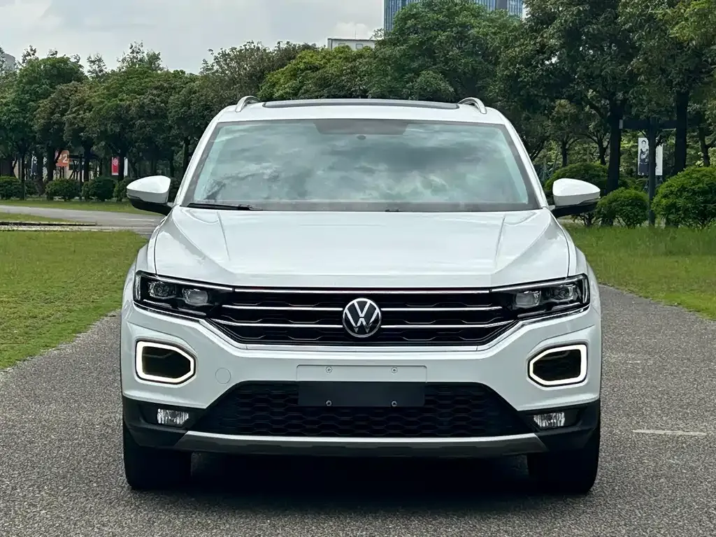 Volkswagen T-Roc — фото 7