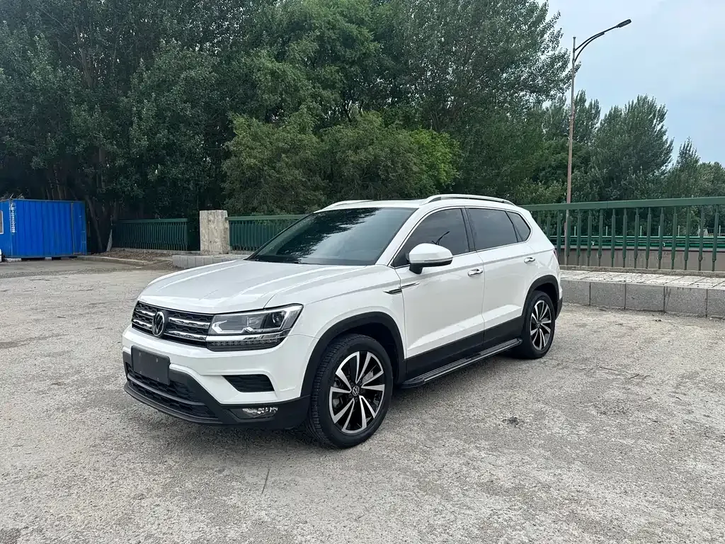 Volkswagen Tharu — фото 1