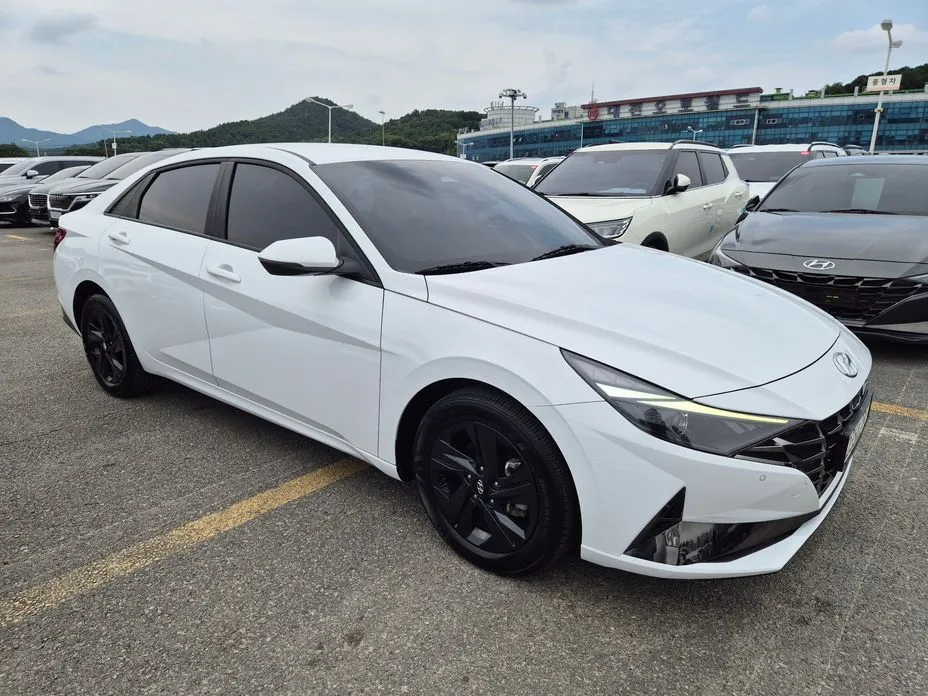 Hyundai AVANTE — фото 6