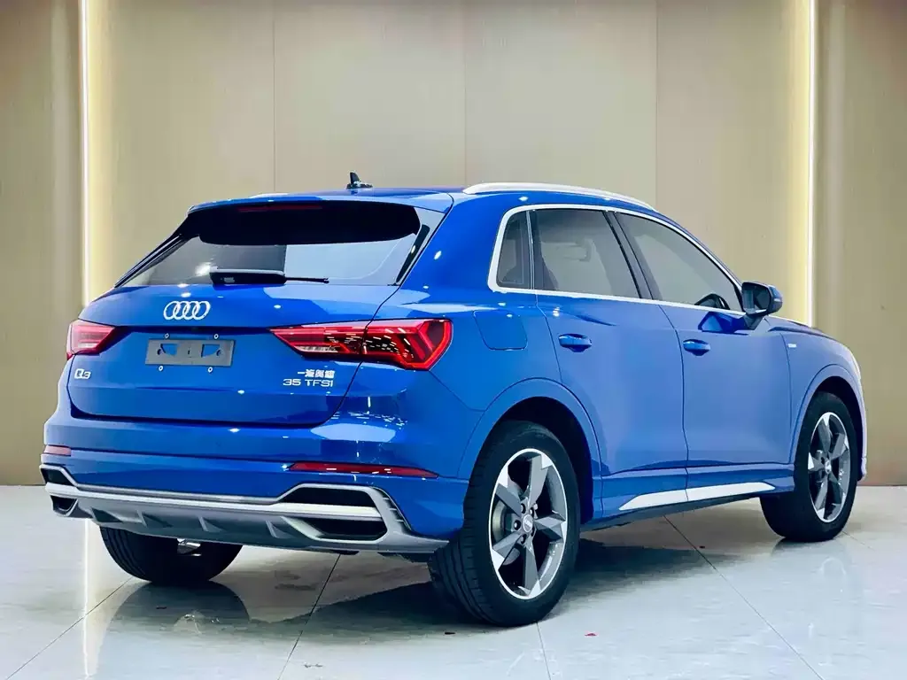 Audi Q3 — фото 8