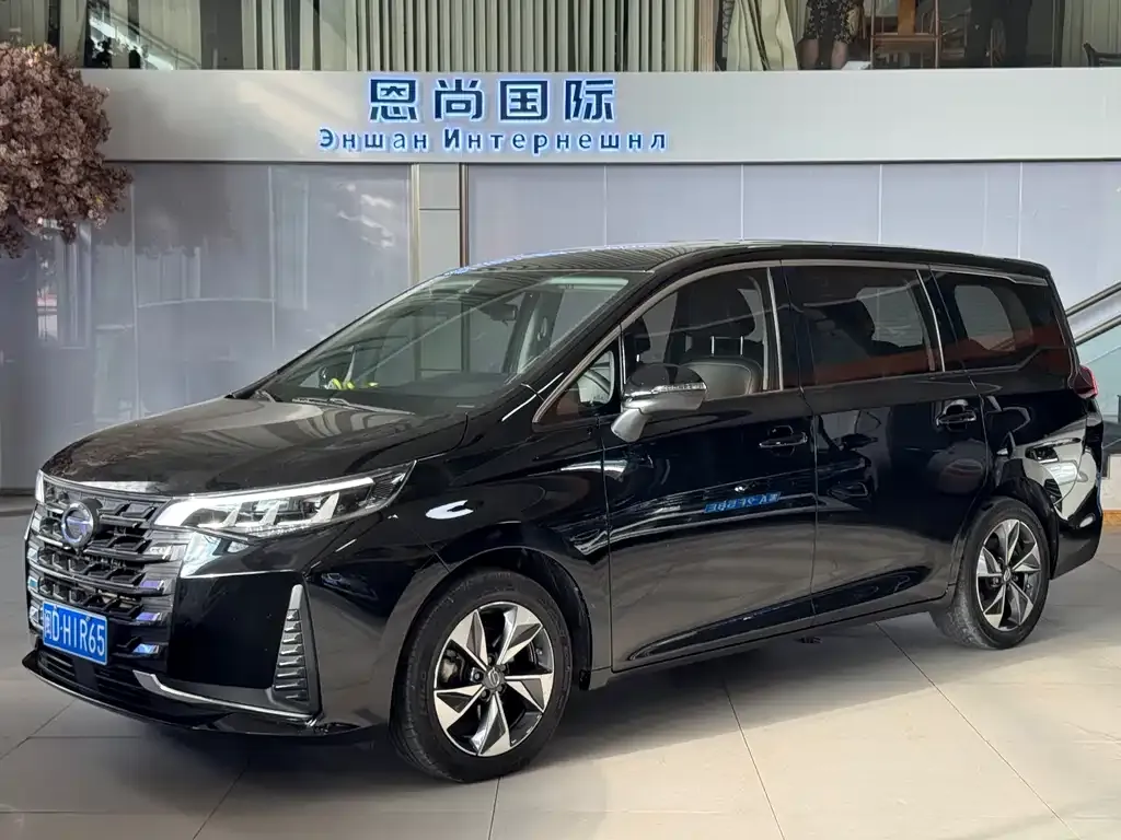 GAC Motor Trumpchi M6 — фото 1