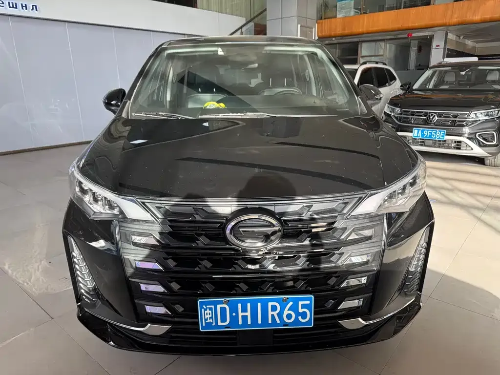 GAC Motor Trumpchi M6 — фото 10
