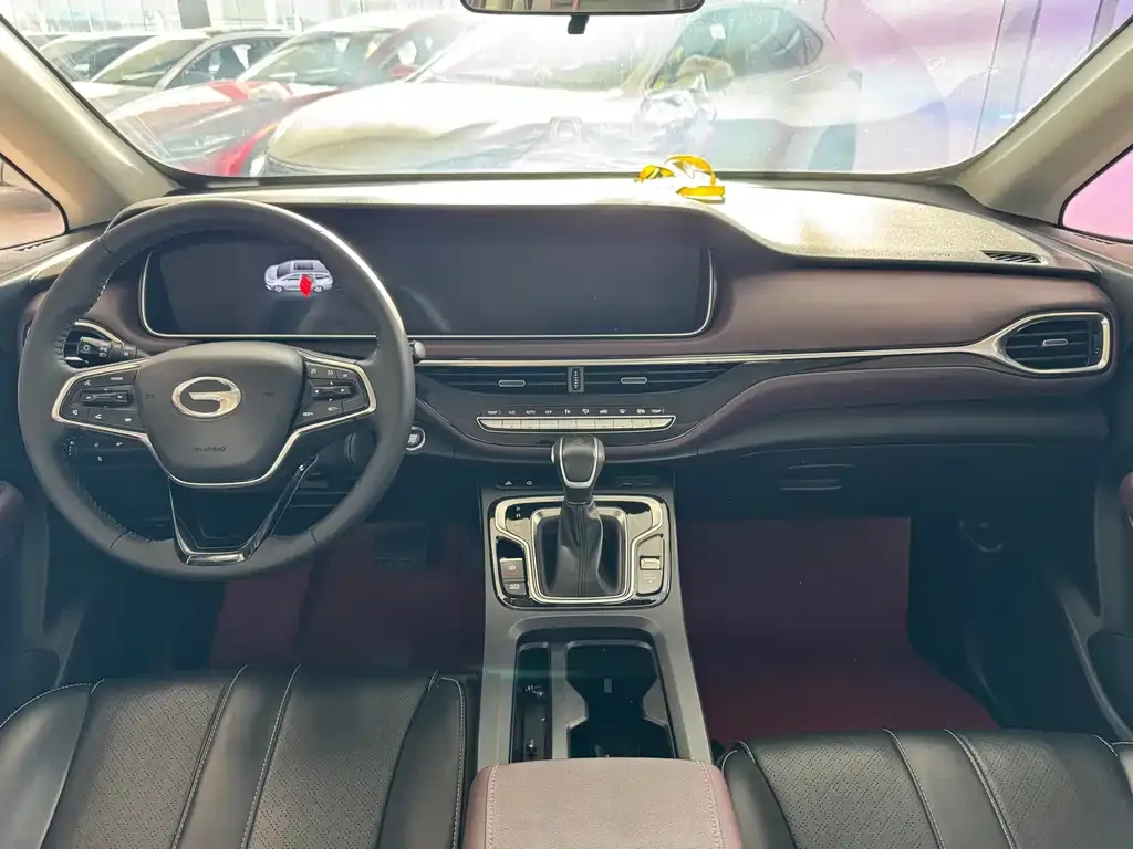 GAC Motor Trumpchi M6 — фото 3