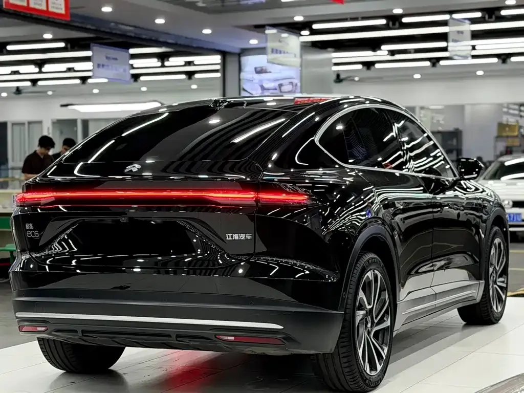 NIO EC6 — фото 8
