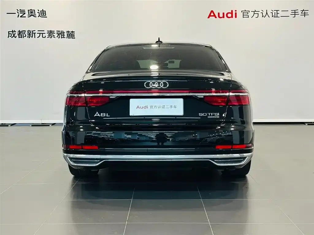 Audi A8 — фото 2