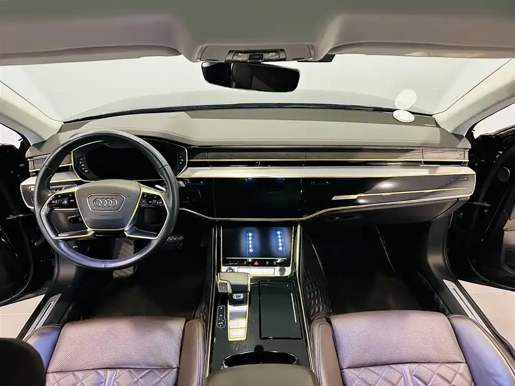 Audi A8 — фото 9