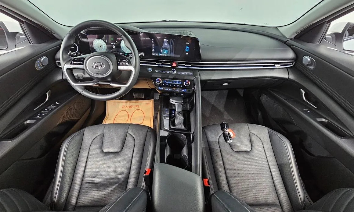Hyundai AVANTE — фото 3