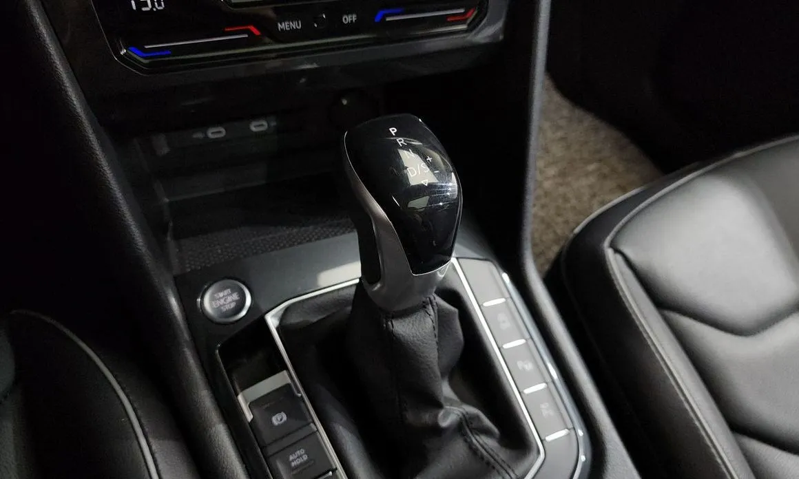 Volkswagen Tiguan — фото 4