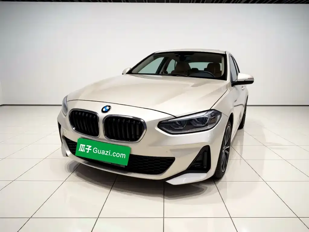 BMW 1 Series — фото 1